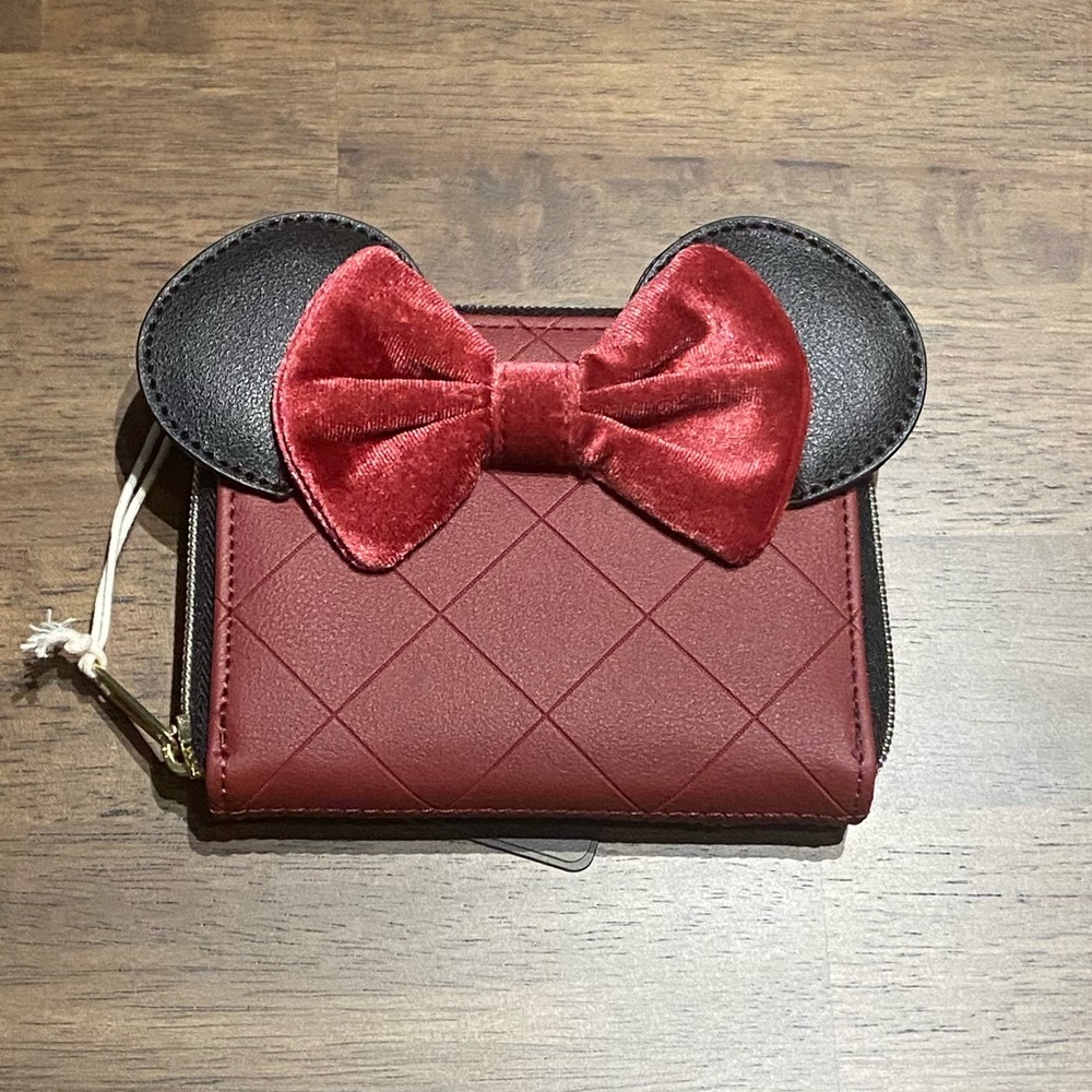 Minnie Loungefly wallet